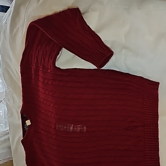 Vintage Red Sweater - Picture 4 of 14